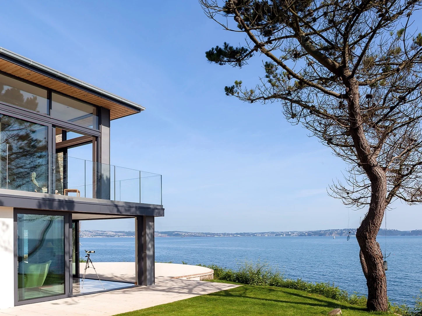 Triple Slider Aluminium Sliding Doors